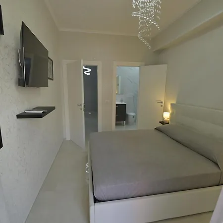 La Bella Vita,guest House Bed and breakfast 3*